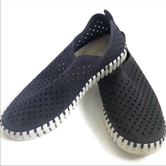 Tulip 139 Perforated Slip-On Sneaker Navy - Picture 1 of 6